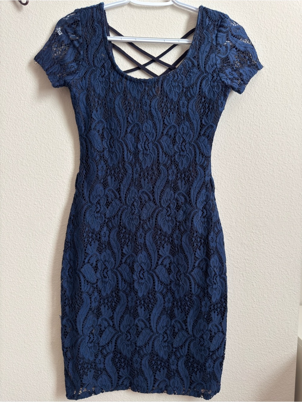 Lineas Navy Lace Bodycon Dress S, Criss-Cross Back